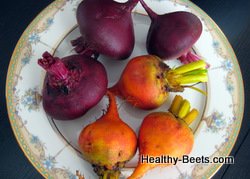 Organic red and yellow beets